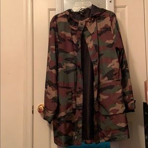 Forever 21 camo windbreaker jacket